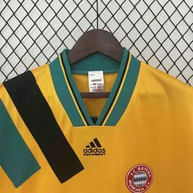 93-95 Bayern Away Retro Kit Soccer Uniform
