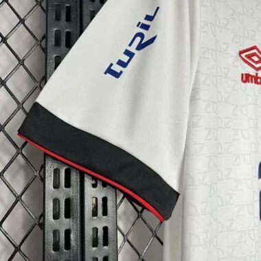 24-25 Club Nacional Home Kit