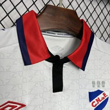 24-25 Club Nacional Home Kit