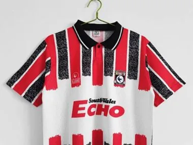 93-94 Cardiff City away