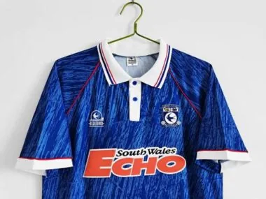 92-93 Cardiff City home