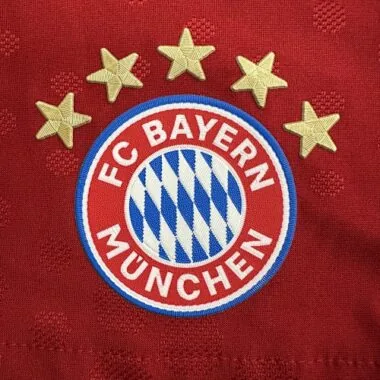 25-26 Player Bayern Home Shorts Cheap Football Jersey Wholesale Yupoo