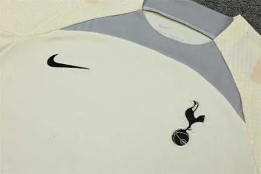 22-23 Tottenham Hotspur training suit short sleeve kit Beige