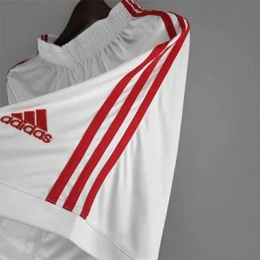 22-23 Manchester United Shorts White