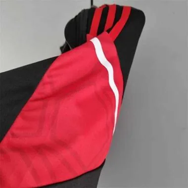 22-23 Bayern training shorts redblack