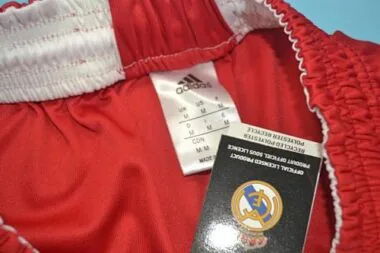 11-12 Pantalones cortos rojos del Real Madrid