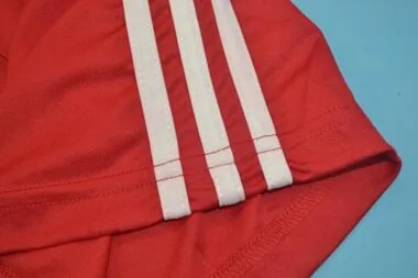11-12 Pantalones cortos rojos del Real Madrid
