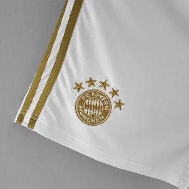 22-23 Pantalones cortos del Bayern de Múnich (visita)