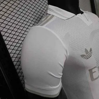 25-26 Player Real Madrid 125th Anniversary Edition Kit Cheap Football Jersey Wholesale Yupoo