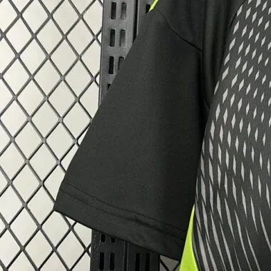 25-26 Real Madrid Goalkeeper Kit Cheap Football Jersey Wholesale Yupoo