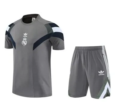 25-26 Real Madrid Training Kits Football Tracksuits Cheap Football Jersey Wholesale Yupoo