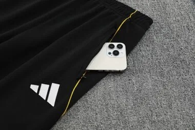 25-26 Real Madrid Jacket Tracksuit Kit S-2XL Cheap Football Jersey Wholesale Yupoo