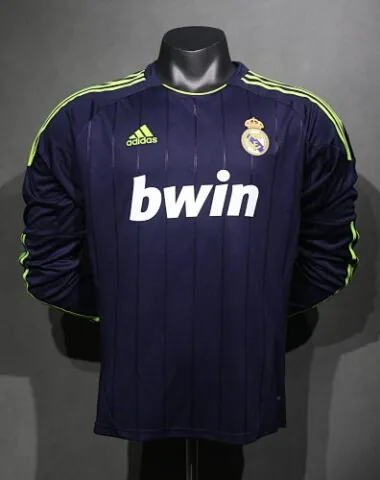 12-13 Retro Player Real Madrid Away Kit Long Sleeve Cheap Football Jersey Wholesale Yupoo