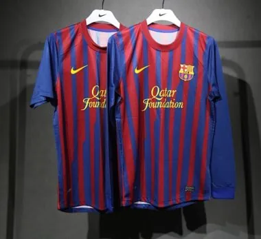 11-12 Retro Player Barcelona Home Kit Long Sleeve Cheap Football Jersey Wholesale Yupoo