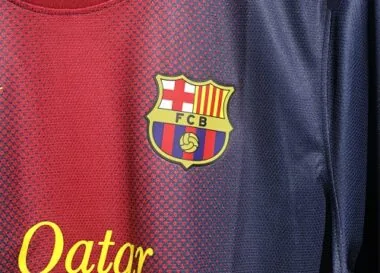 12-13 Retro Player Barcelona Home Kit Long Sleeve Cheap Football Jersey Wholesale Yupoo
