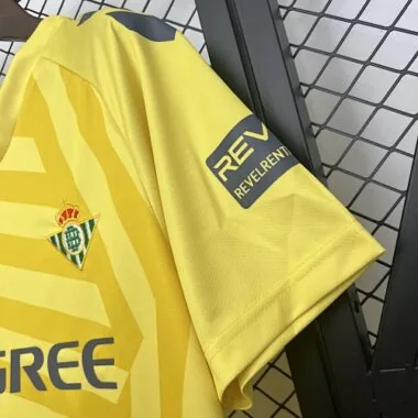 25-26 Real Betis Goalkeeper Yellow S-4XL Cheap Football Jersey Wholesale Yupoo