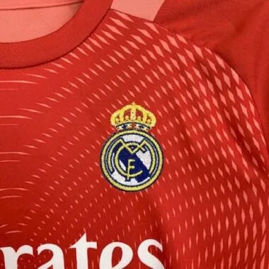 25-26 Real Madrid Orange Goalkeeper Kid Kits Cheap Football Jersey Wholesale Yupoo
