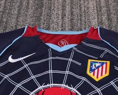 04-05 Retro Kids Atlético Madrid Away Kit