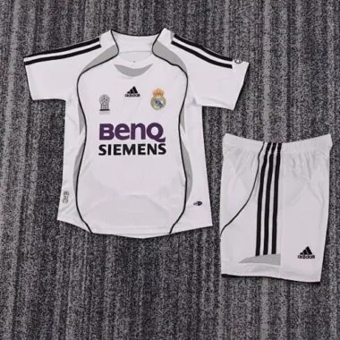 06-07 Retro Kids Real Madrid Home Kit
