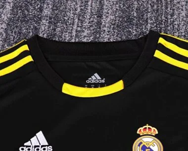 11-12 Retro Kids Real Madrid Goalkeeper Kit