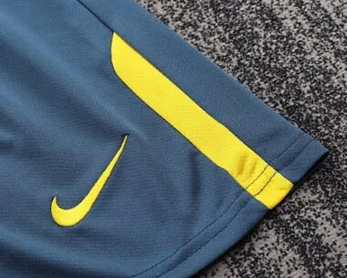 08-09 Retro Kids Barcelona Away Kit