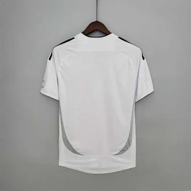 21-22 Real Madrid white （06-07 Template）