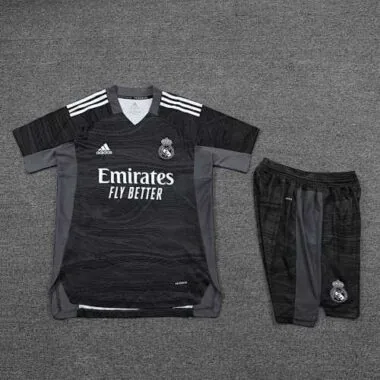 21-22 Real Madrid black goalkeeper