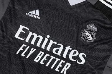 21-22 Real Madrid black goalkeeper