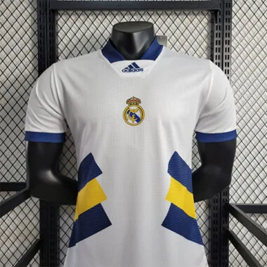 23-24 Real Madrid Casual player version