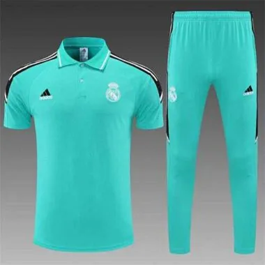 Polo del Real Madrid en color verde claro