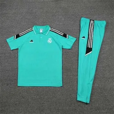 Polo del Real Madrid en color verde claro