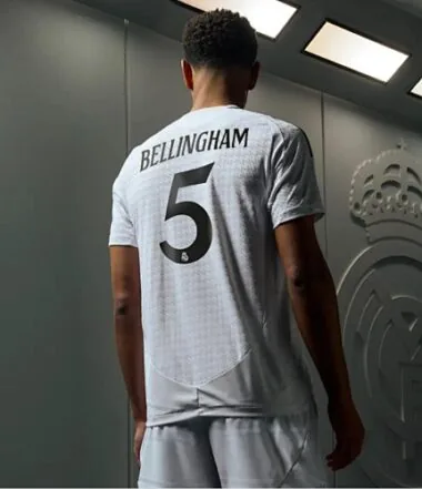 24-25 Real Madrid Home Kit Player Version Shirt S-5XL With All Kind of Badges