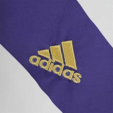 22-23 Valladolid third away