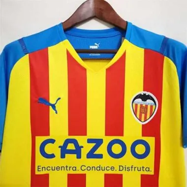 22-23 Valencia third away