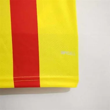 22-23 Valencia third away