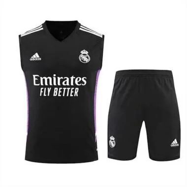 Equipación de entrenamiento del Real Madrid 22-23, chándal negro