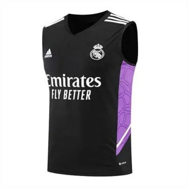 Equipación de entrenamiento del Real Madrid 22-23, chándal negro