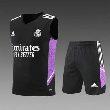 Equipación de entrenamiento del Real Madrid 22-23, chándal negro