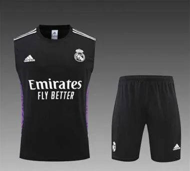 Equipación de entrenamiento del Real Madrid 22-23, negra
