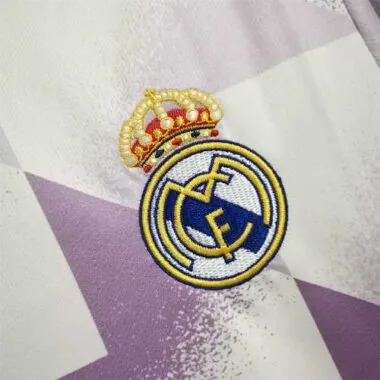 2022/23 Real Madrid training suit