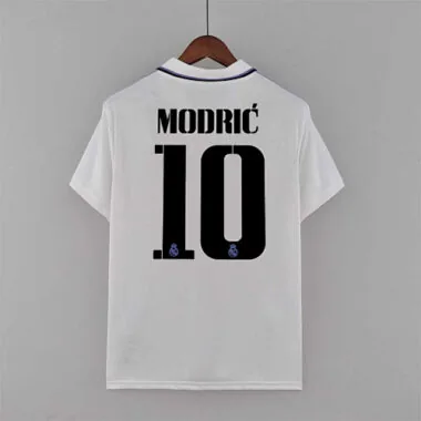 22-23 Real Madrid home 5
