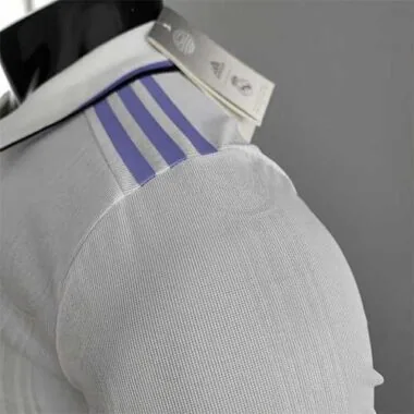 22-23 Real Madrid home player version