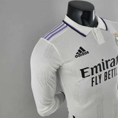 Camiseta de manga larga del Real Madrid para la temporada 22-23, versión de jugador, para jugar en casa