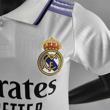 22-23 Real Madrid home kids kit