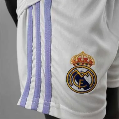 22-23 Real Madrid home kids kit
