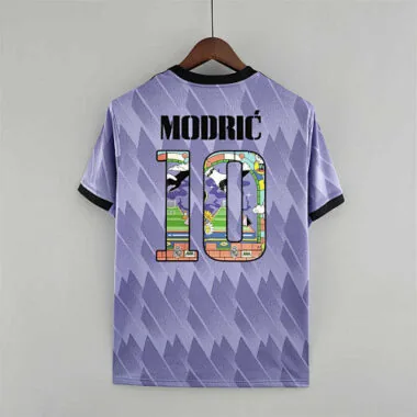 22-23 Real Madrid away 2