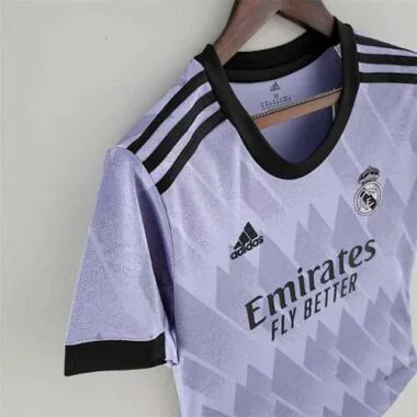 2022/23 Real Madrid away woman