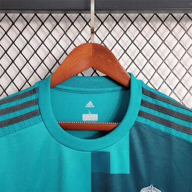 17-18 Real Madrid third away