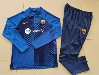 23-24 Barcelona Training Long Sleeve Soccer Jerseys Yupoo(1)