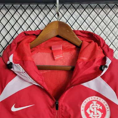 22-23 Windbreaker Internacional Red